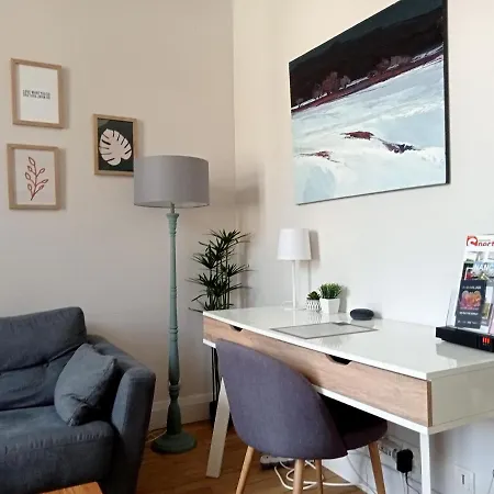 Appart Hôtel Parc Sainte Marie Apartamento *